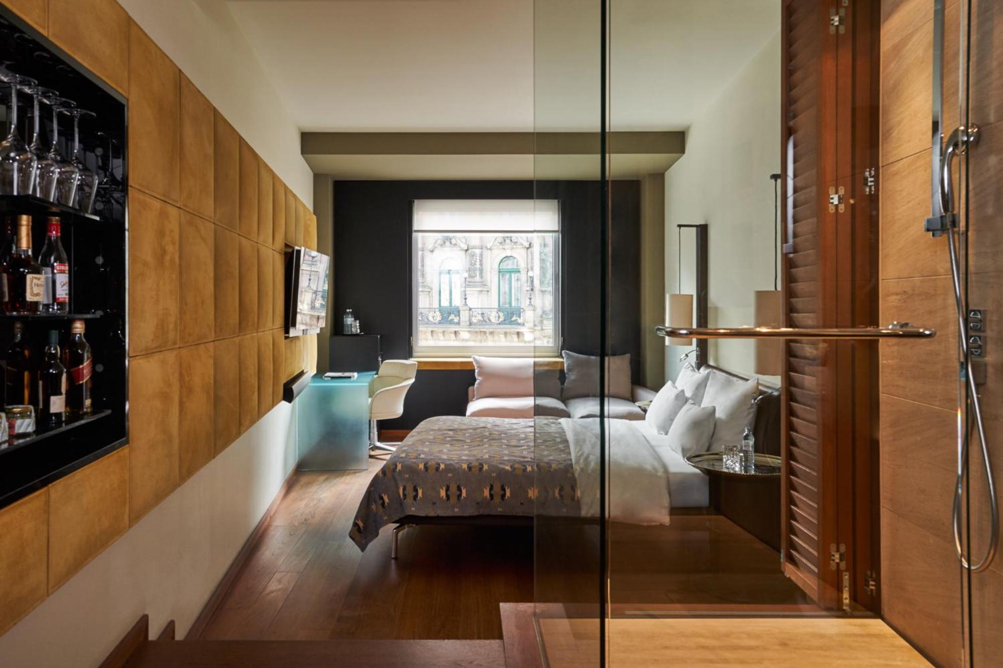 Double Room with City View,1210212010:JPEG